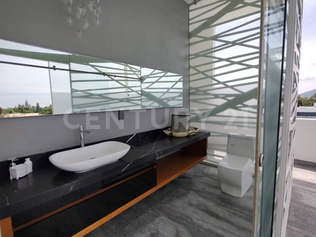 place photo 60