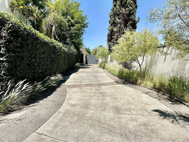 place photo 34