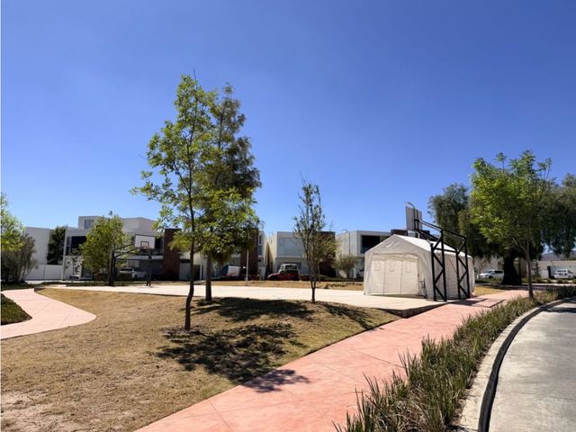 place photo 28