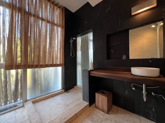 place photo 42