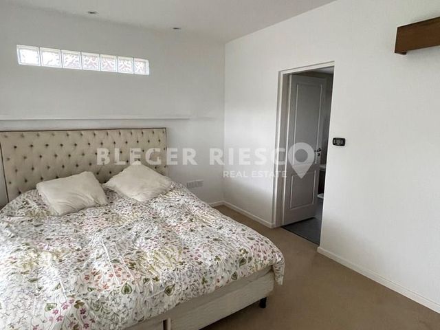 place photo 49