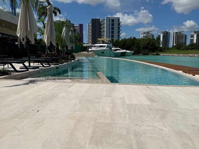 place photo 44