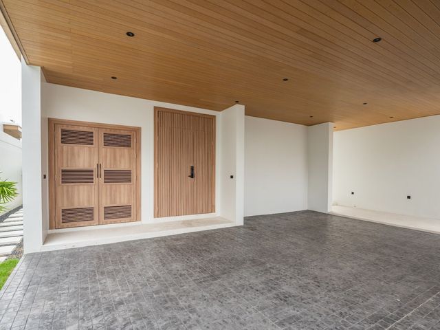 place photo 54
