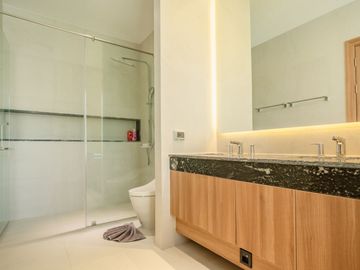 place photo 42