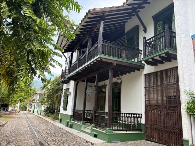 place photo 47