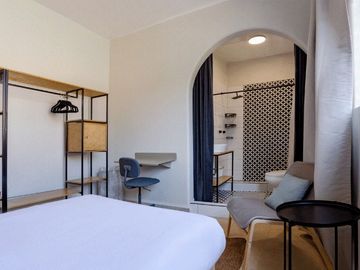 place photo 9