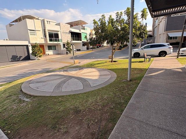 place photo 40