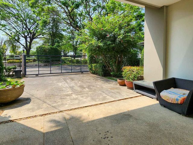 place photo 51