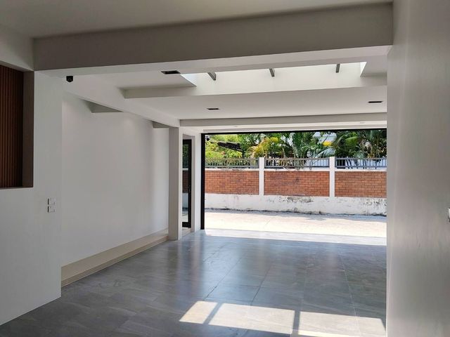 place photo 66