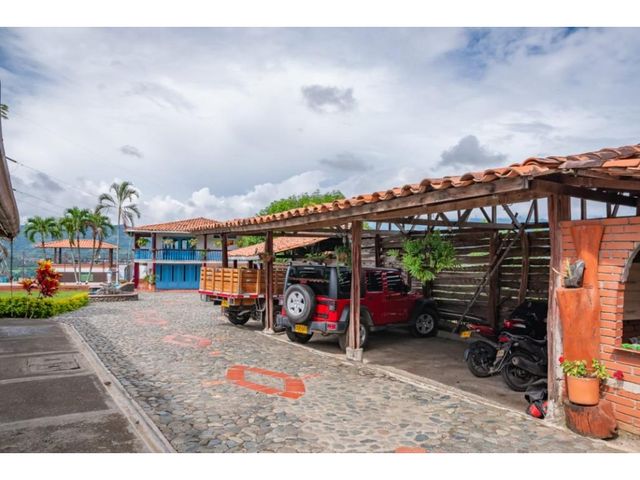 place photo 10