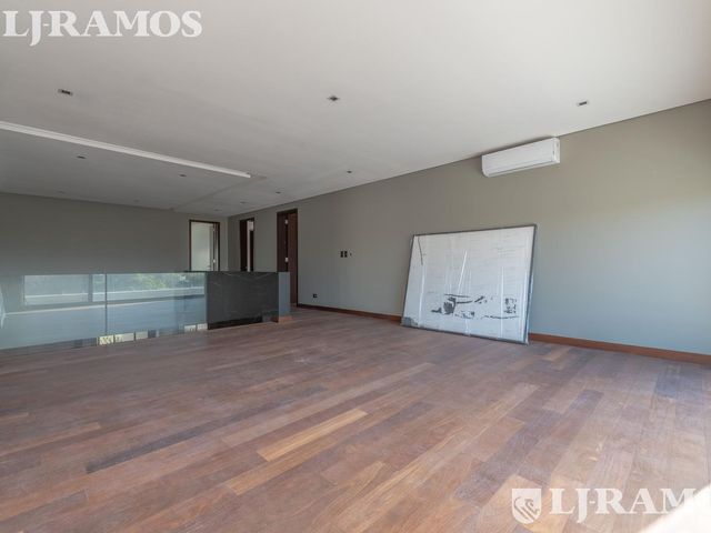 place photo 48