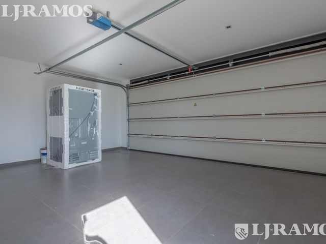 place photo 50