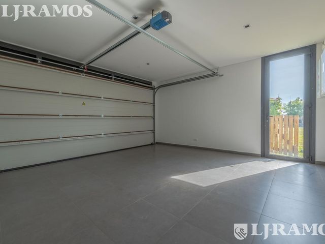 place photo 49