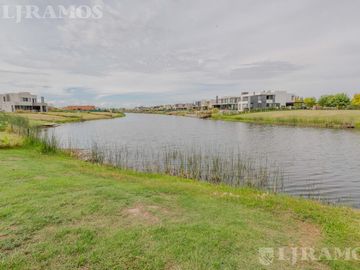 place photo 38