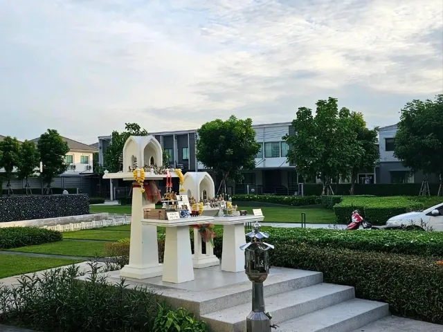 place photo 23