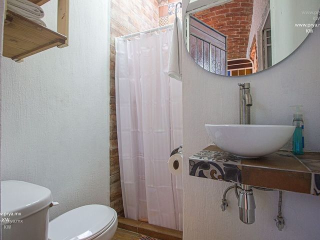 place photo 18