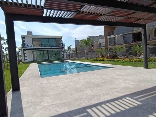 place photo 35