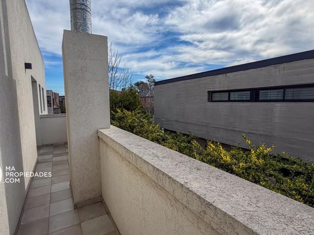 place photo 48