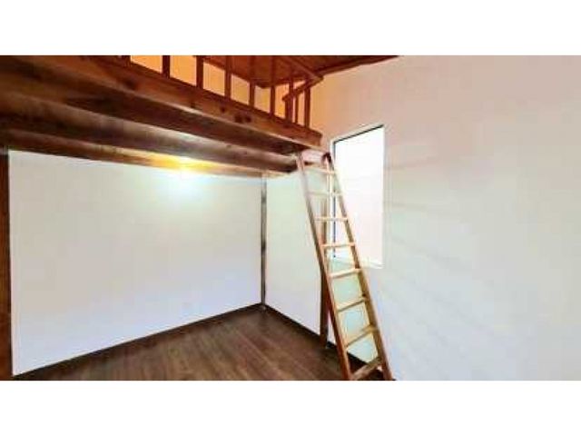 place photo 36