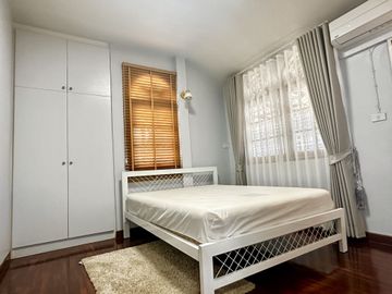 place photo 54