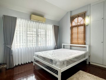 place photo 51
