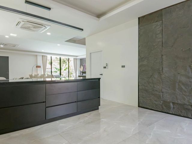 place photo 99
