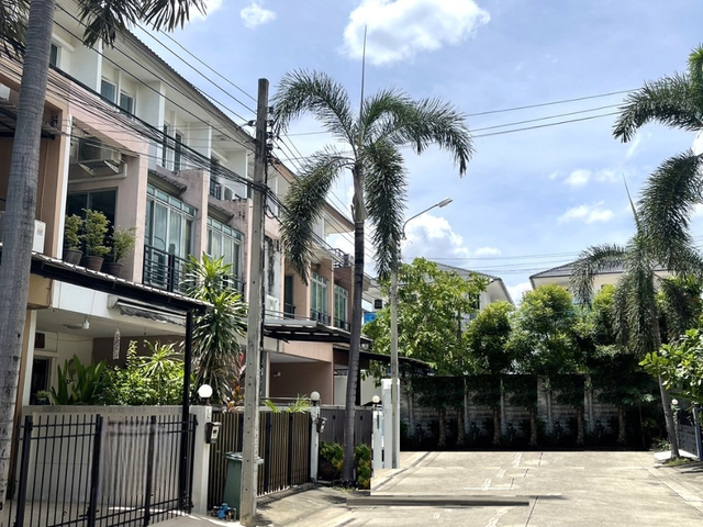 place photo 25