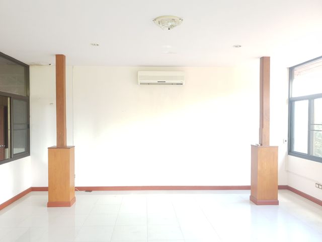 place photo 63