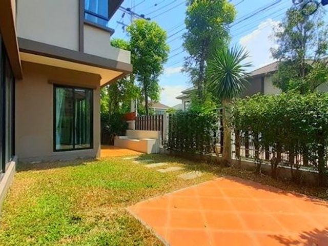 place photo 44