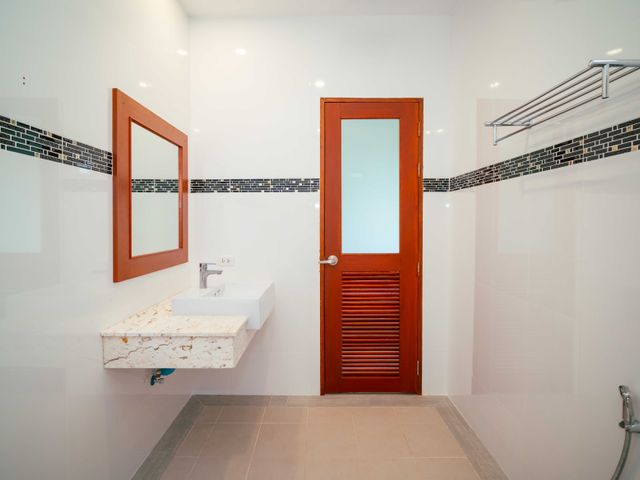 place photo 34