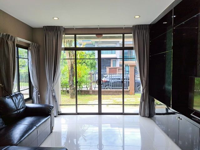 place photo 48