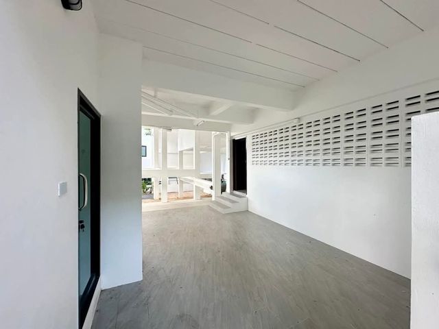 place photo 62