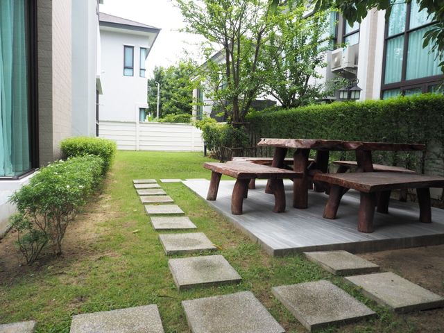 place photo 52