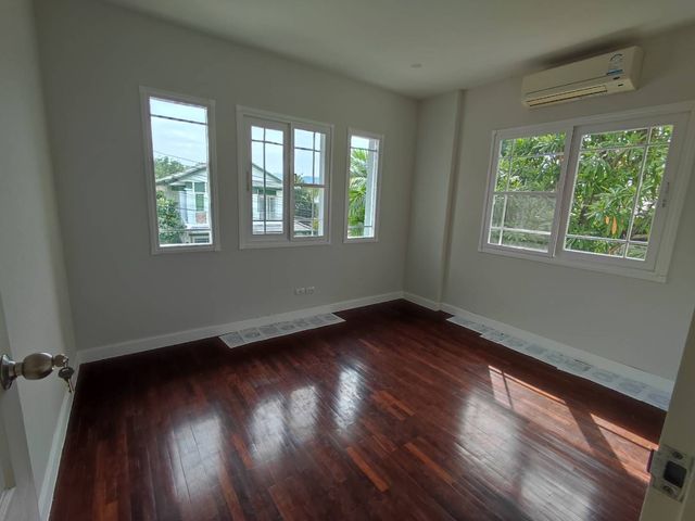 place photo 44