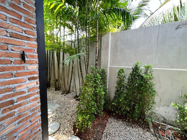 place photo 75