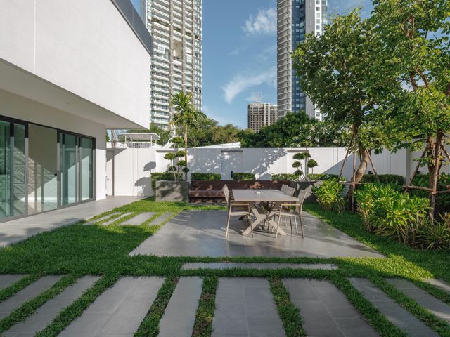 place photo 46