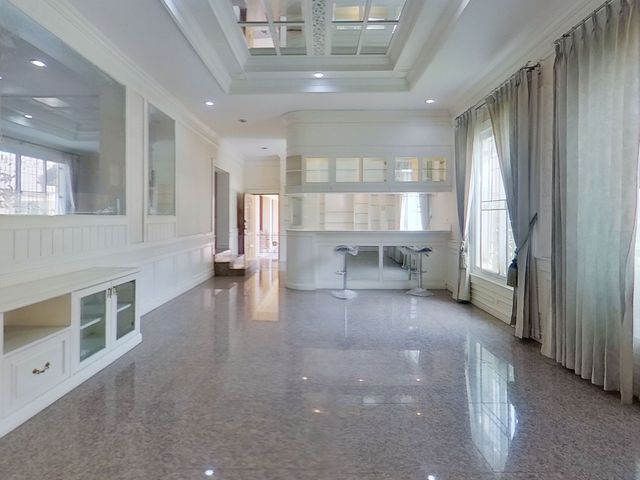 place photo 48