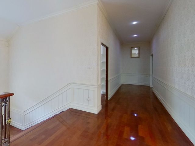 place photo 65