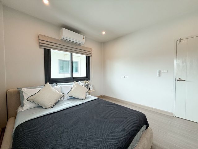 place photo 48