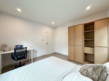 place photo 54