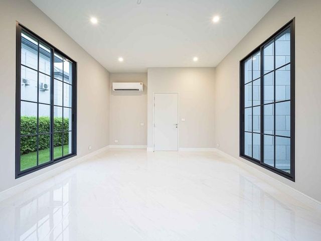 place photo 61