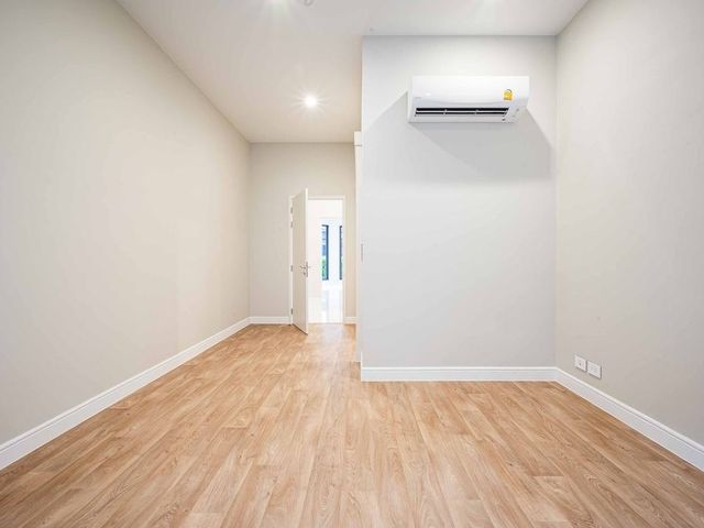 place photo 64