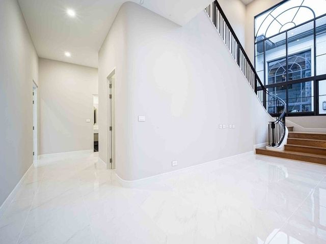 place photo 58