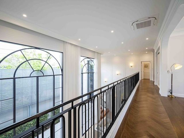 place photo 60