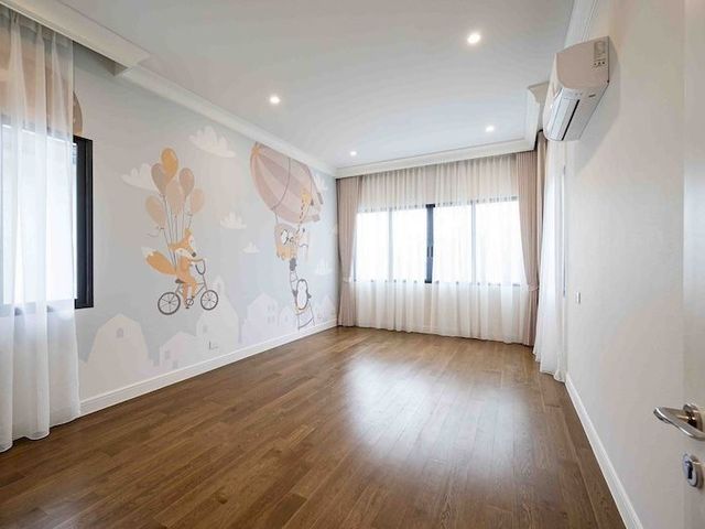 place photo 61