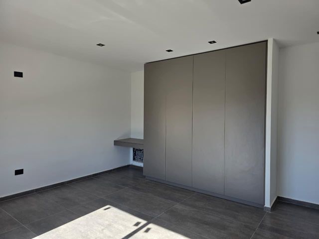place photo 64