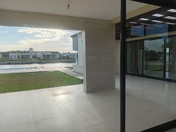 place photo 51