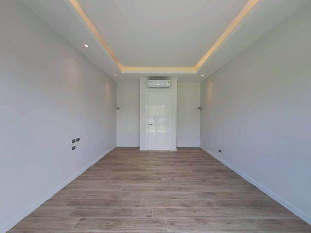 place photo 49