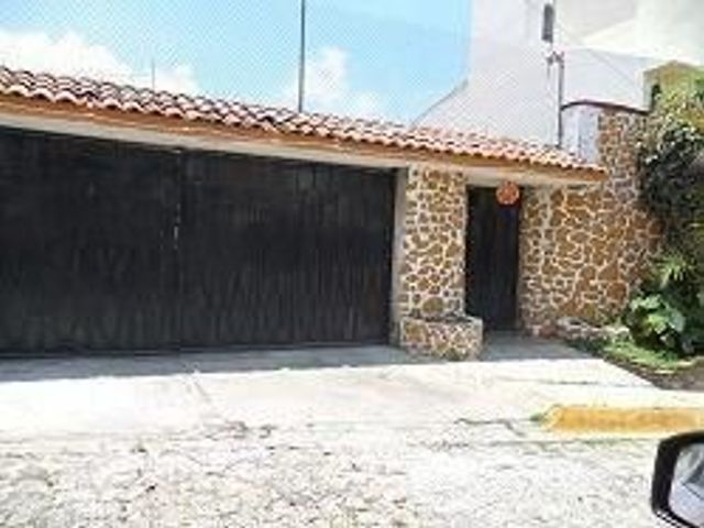 LOMAS DE ATZINGO  CASA EN VENTA CUERNAVACA MORELOS
