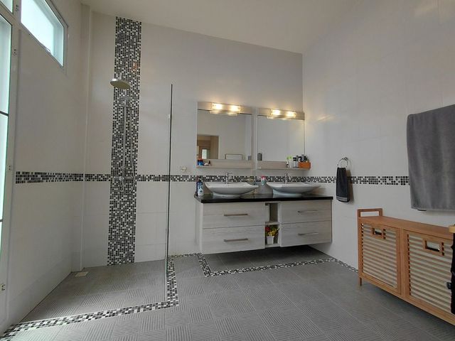 place photo 49